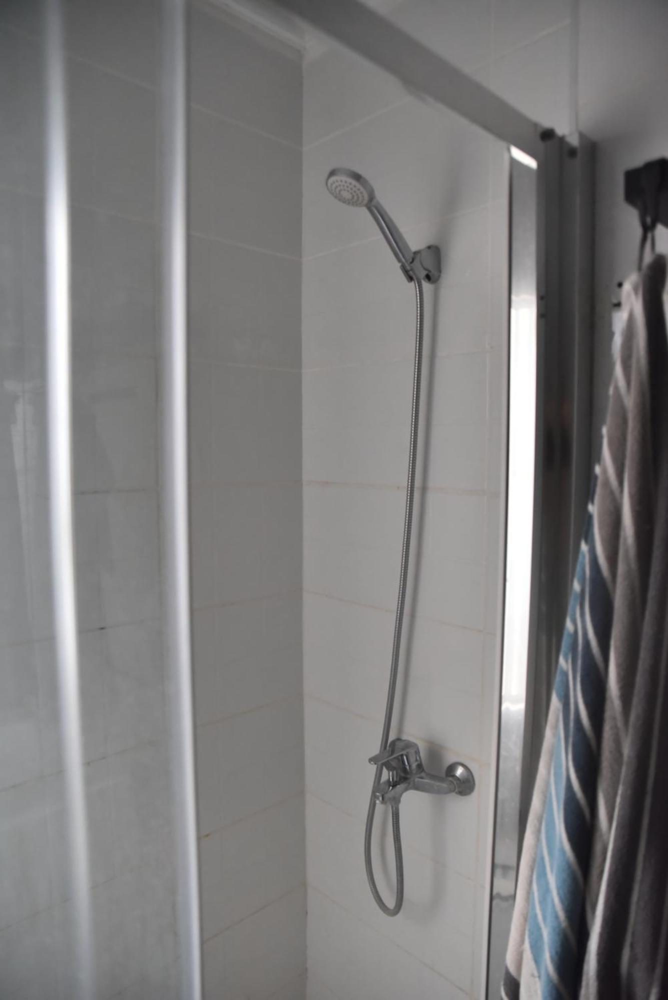 Grosses Modernes Zimmer "Silber" Fuer 2 Personen Und Katzenliebhaber Valencia Exterior foto